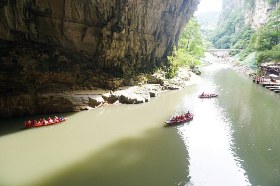 Water and limestone scenery in Zhijin Grand Canyon