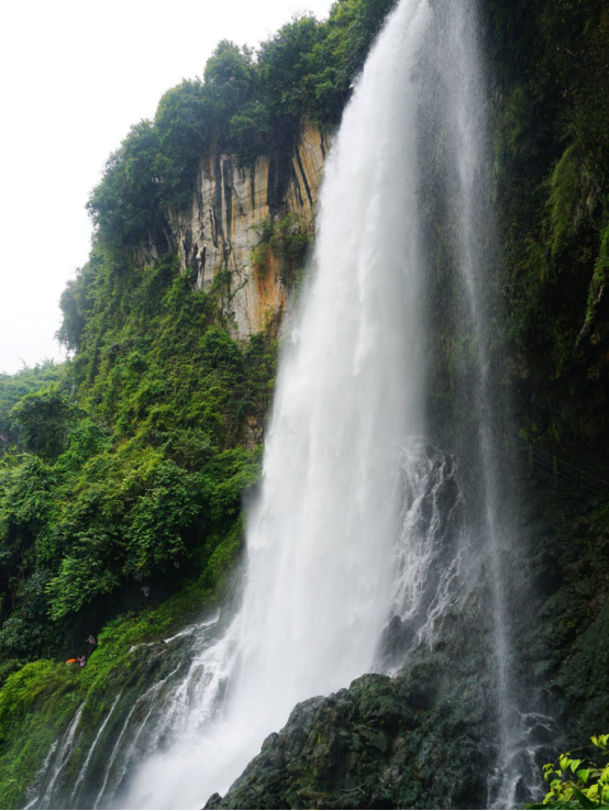 Wanma Benteng Waterfall in Maling River Canyon