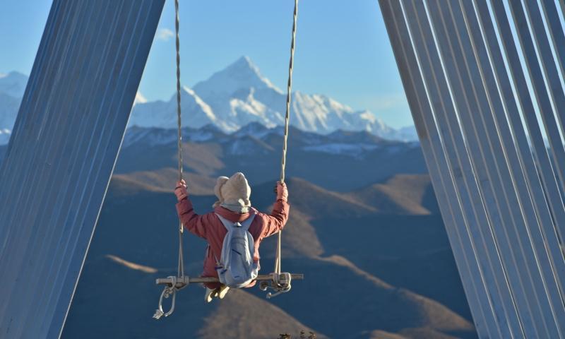 3 Days in Western Sichuan: An Autumn Loop of Snow Mountains, Golden Forests and Tibetan Villages